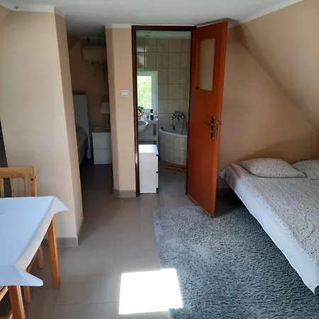 Apartment Rodzinny Przy Osrodku Turystyki Weekendowej Przy Gorze *